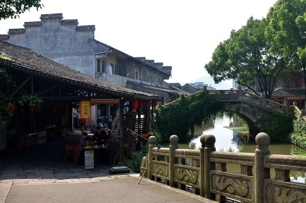 寻找沙漠珍宝