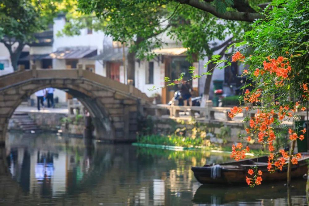 威海以下驾驶人的驾驶证已记满12分,请及时参加满分学习考试,否则公告驾驶证停止使用