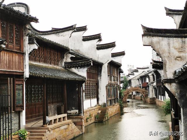 以后我一个人不需要陪伴是什么歌？游戏画面
