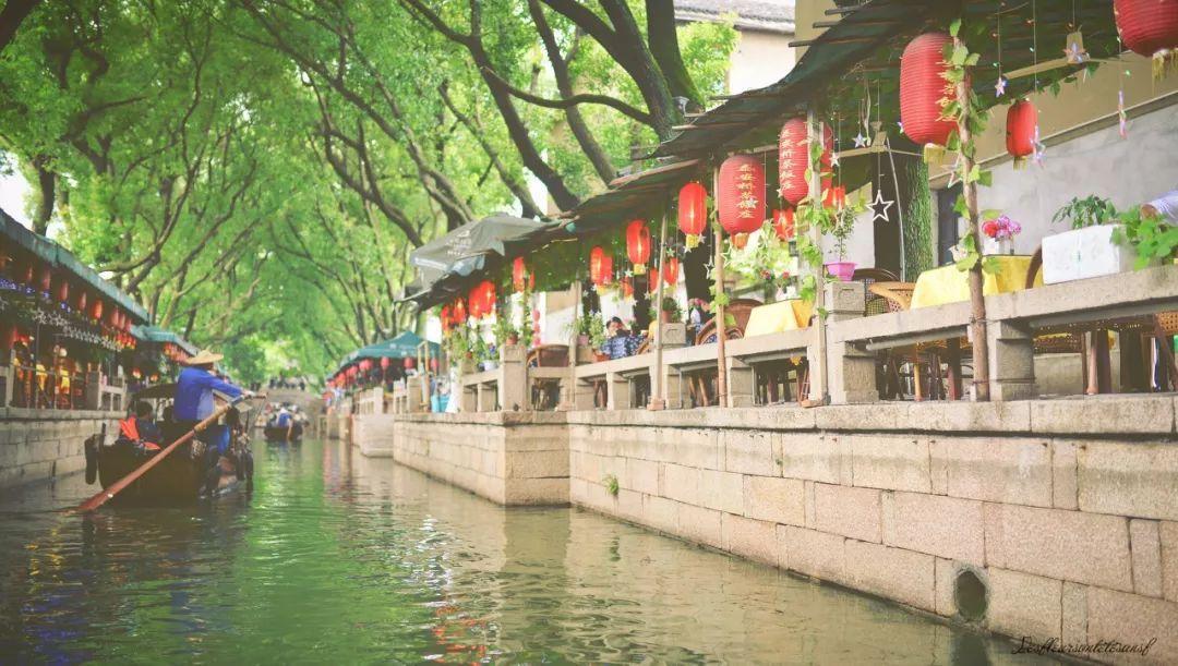 小蓝球向上跳