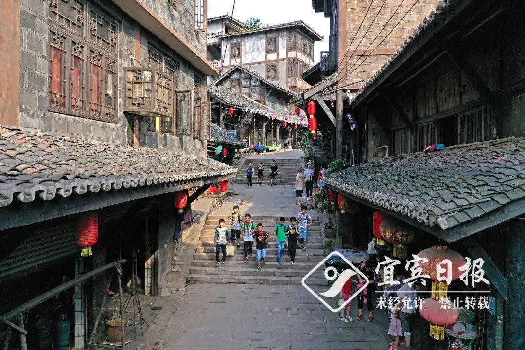 北平和平解放的回忆碎片：北平城成了欢乐海洋